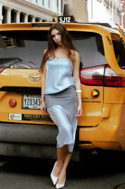 Mode Mischief Melt Panel Midi Dress Jellyfish Size 8 for rent on The Volte - image 2