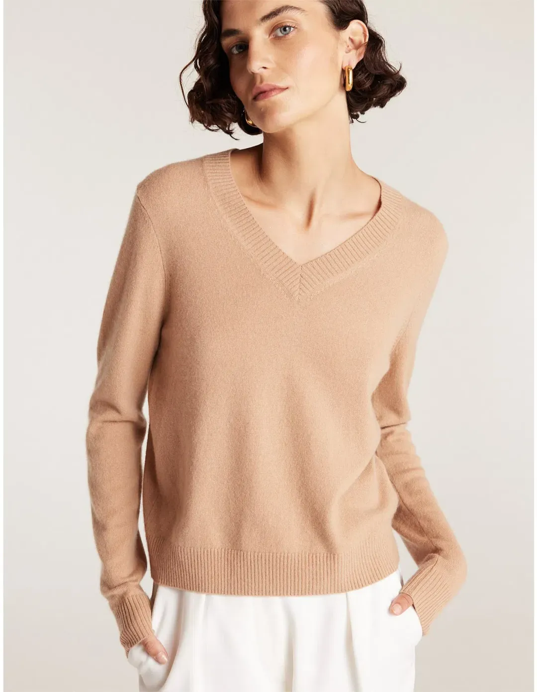 Perri Cutten Cashwool V Neck Jumper Chestnut Size 16/L for rent on The Volte - main image