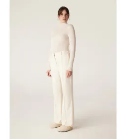 Cable Superfine Merino Turtle Neck in Ecru Size for rent on The Volte - image 1