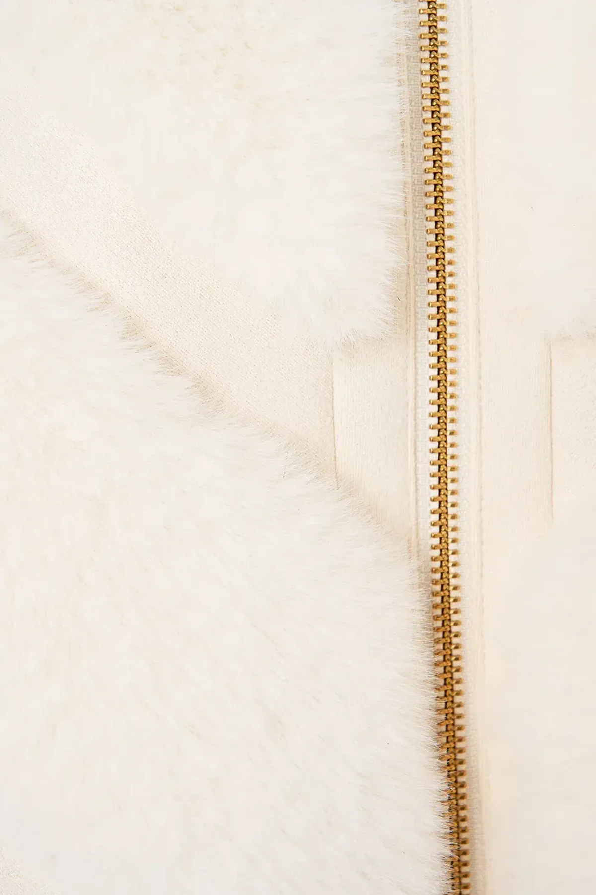 Camilla Tiled Time Faux Fur Short Sleeve Slouch Jacket White (M/L-AU12/14) - Image 7