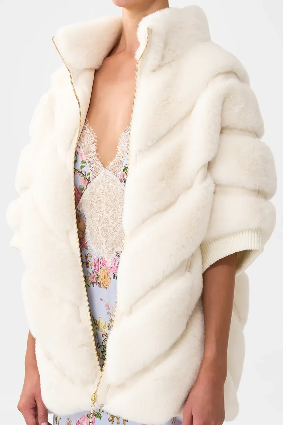 Camilla Tiled Time Faux Fur Short Sleeve Slouch Jacket White (M/L-AU12/14) - Image 5