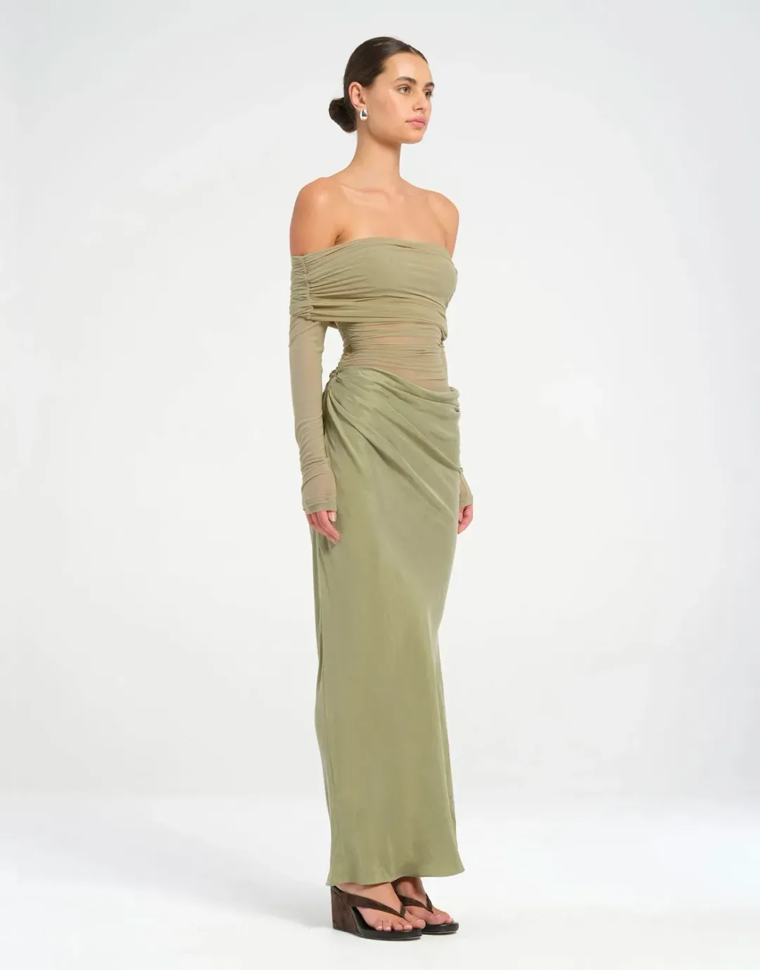 BENNI Yasmin Off-Shoulder Midi Dress Green Size 10 for rent on The Volte - main image