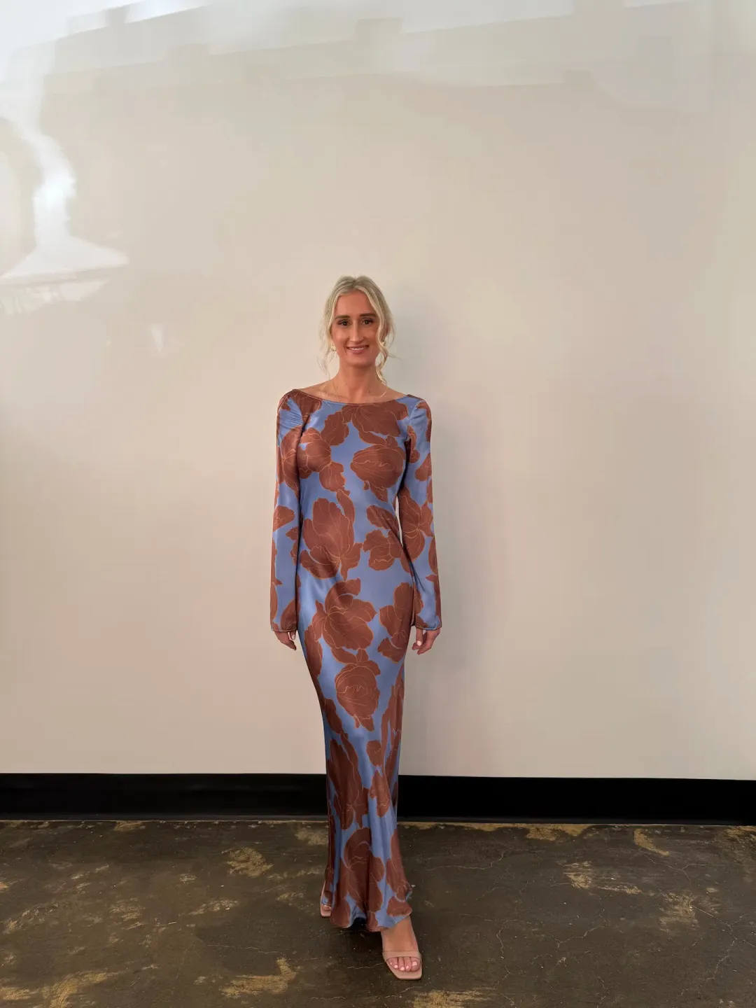 Pasduchas Lucent Sleeve Midi Dress Floral Size AU 12 for rent on The Volte - main image