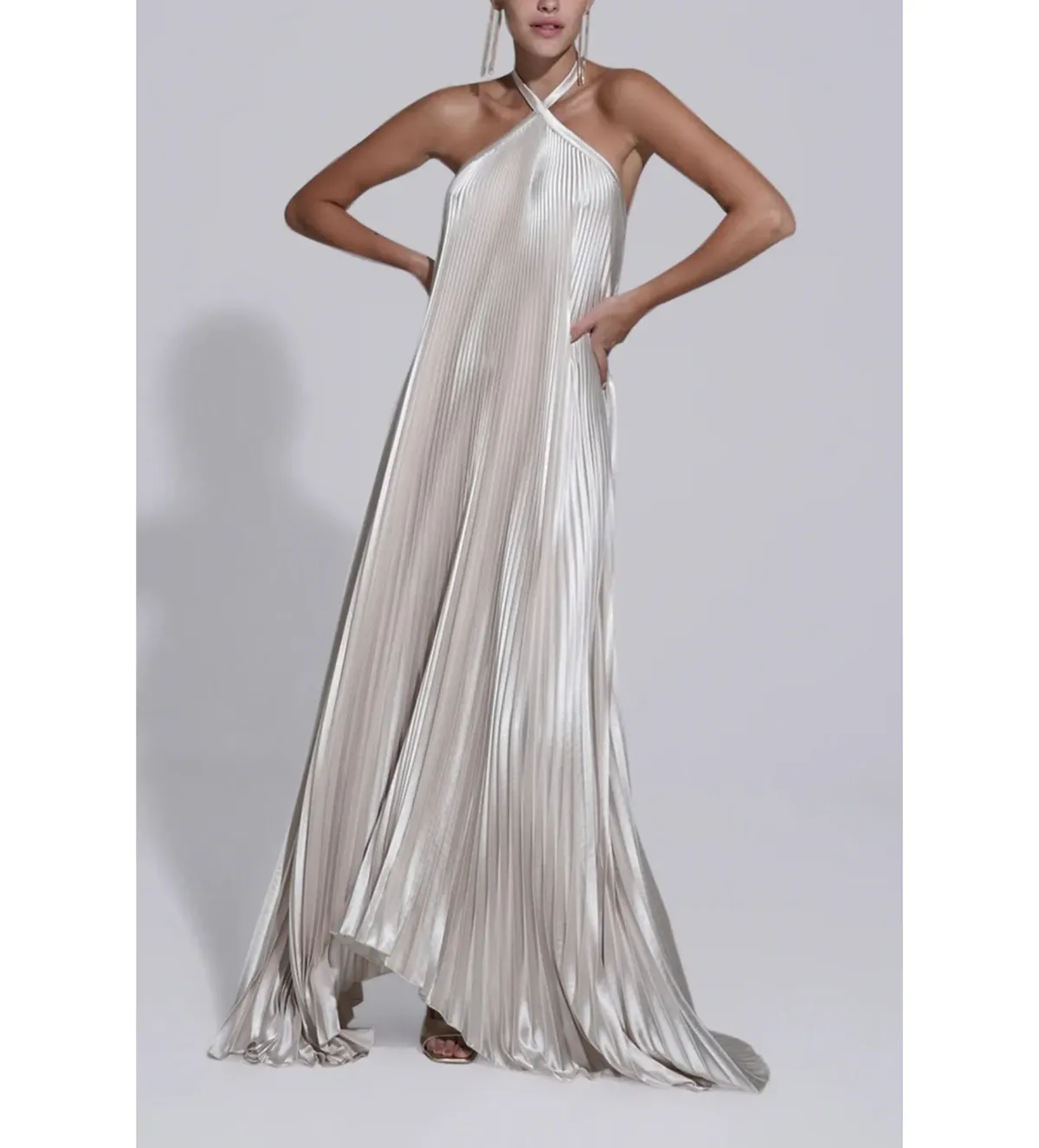 L'Idee Deesse Gown Champagne Size AU 8 - Image 1