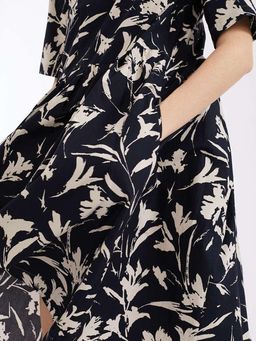 New Max Mara dress model Zeo. size 6 for rent on The Volte - image 6