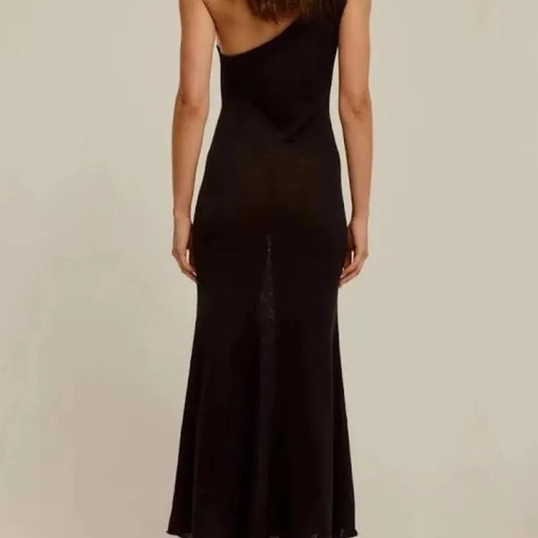 Venroy One Shoulder Maxi Dress Black Size M / AU 10 for rent on The Volte - main image