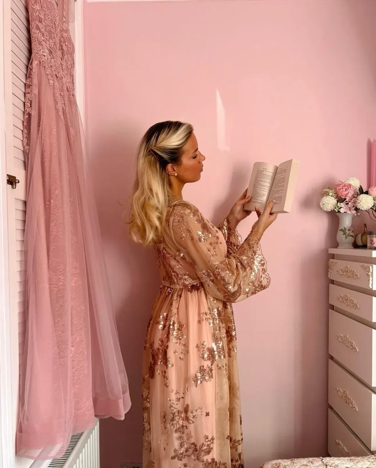 Coven & Co Maternity Melody Sequin Duster Gown Rose Gold Size 12 - Image 4