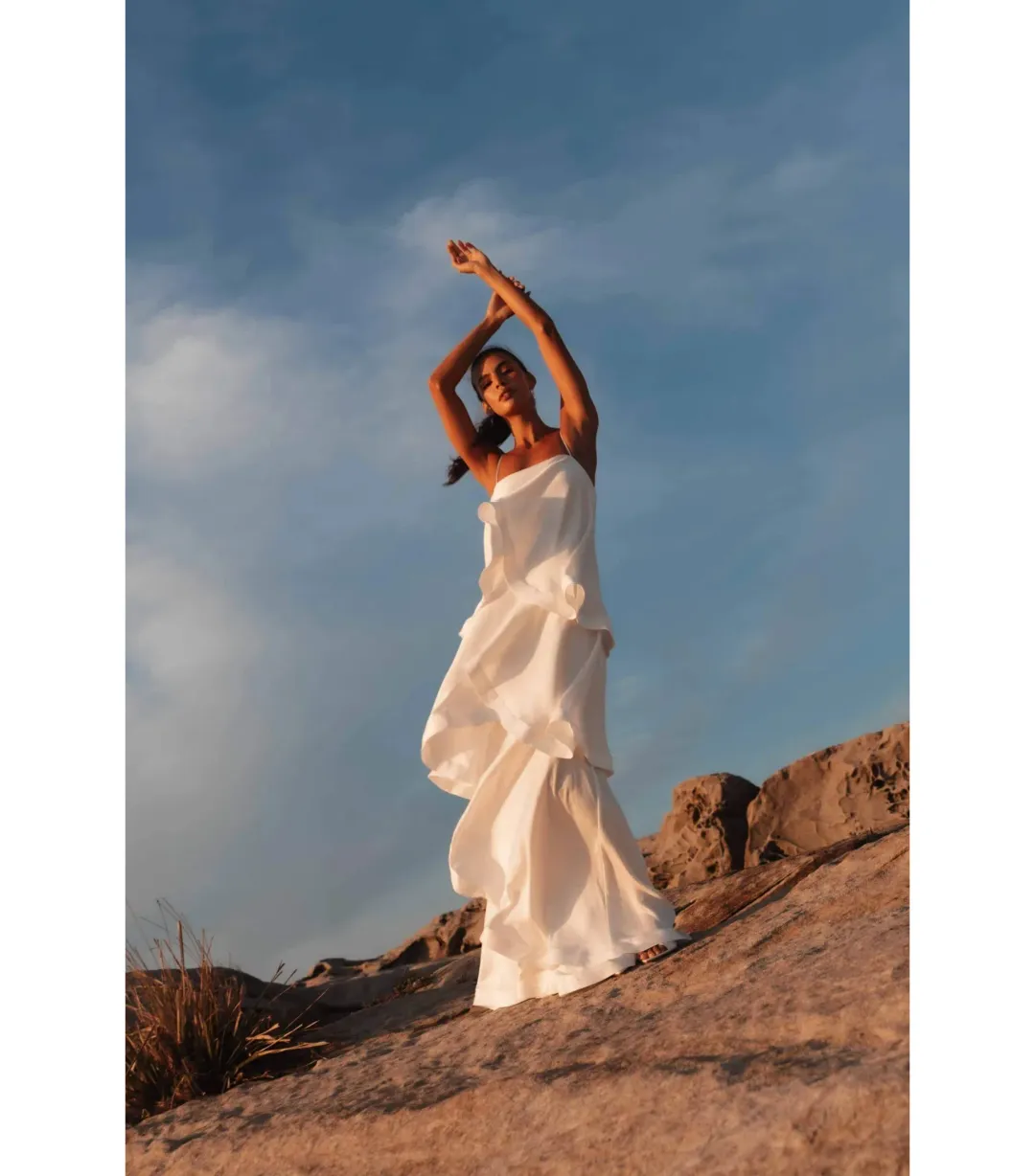 Elliatt Tilly Tiered Maxi Dress White Size AU 8 for rent on The Volte - main image