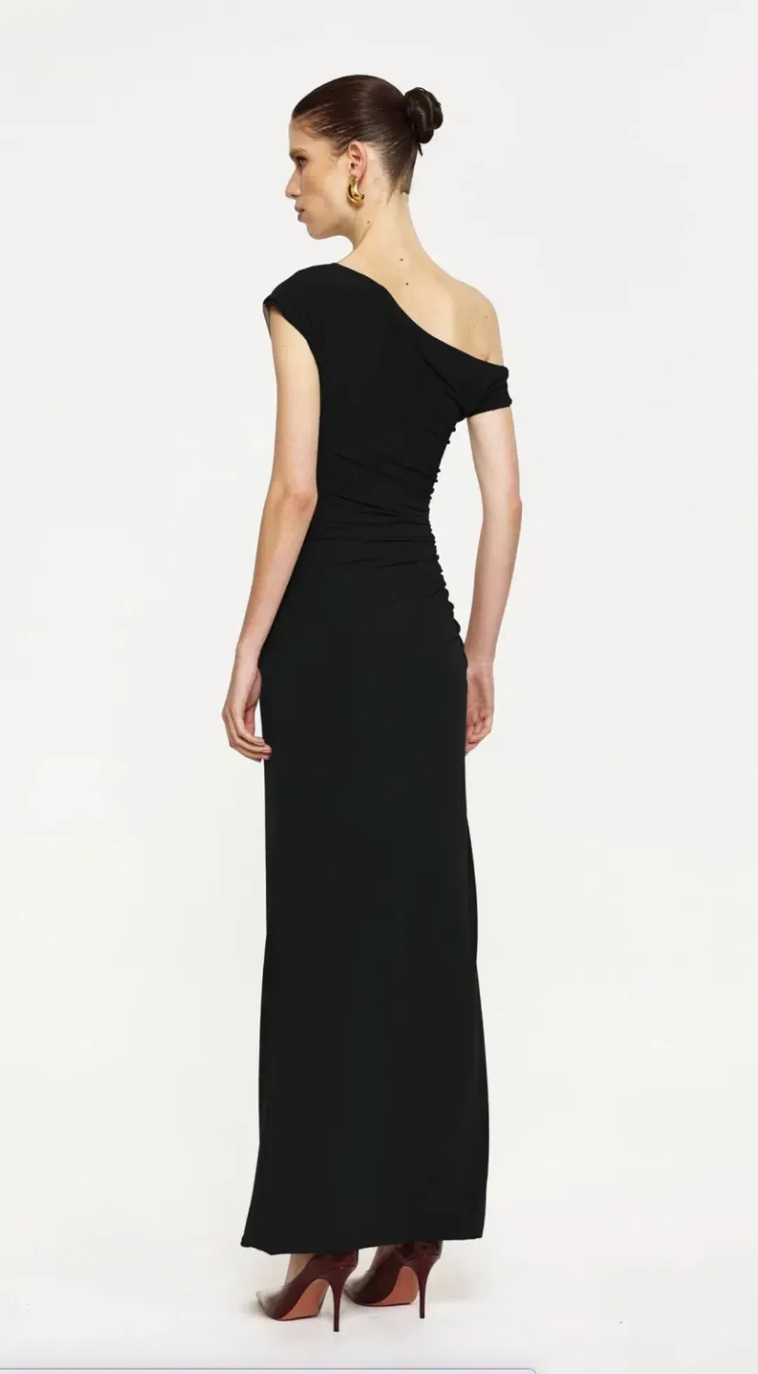 Effie Kats Annabella Gown Black Size 6 for rent on The Volte - main image