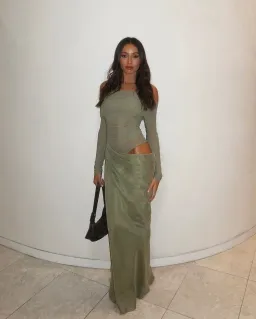 Benni Yasmin Off-Shoulder Maxi Dress Size 10 for rent on The Volte - image 1