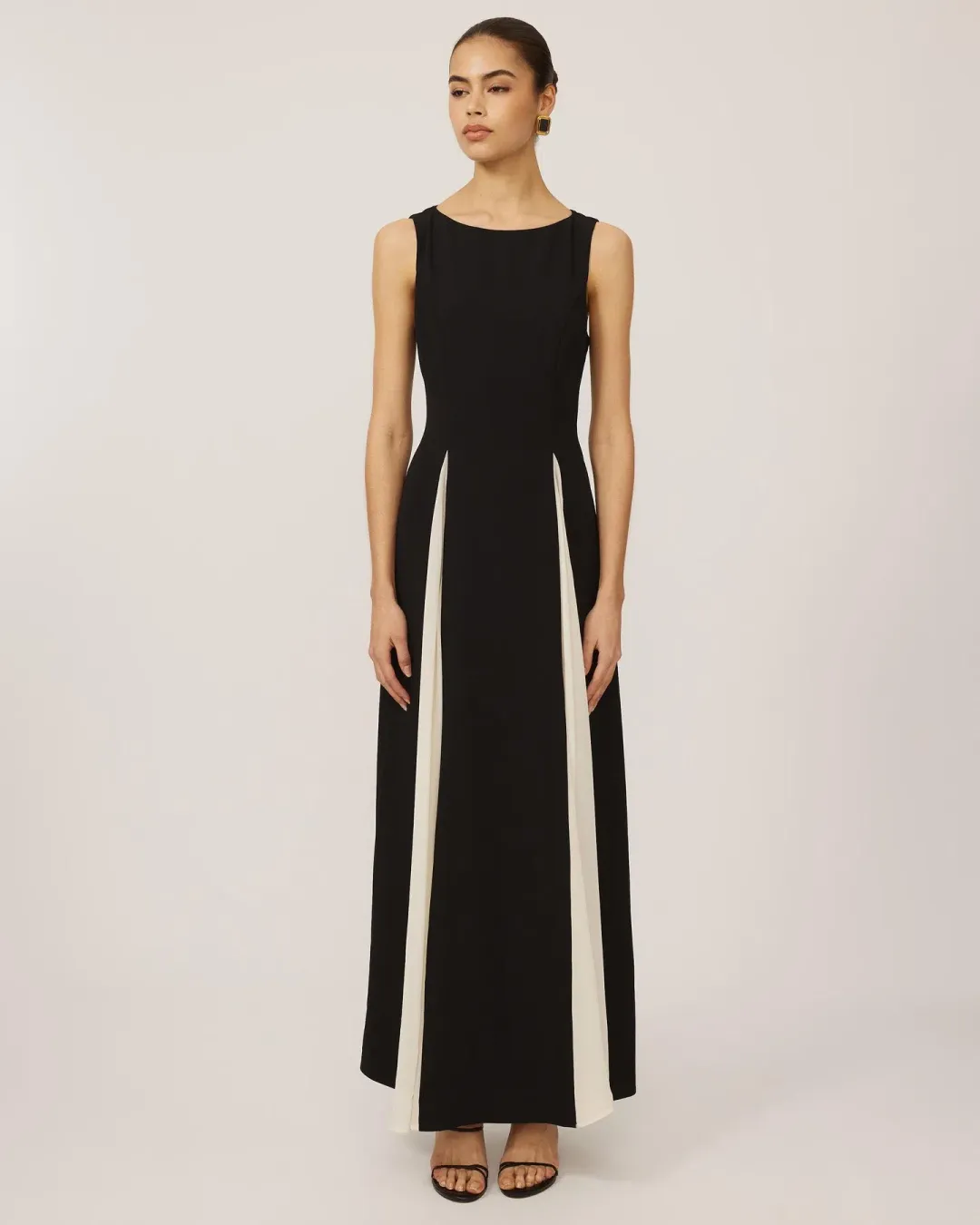 Tussah Jasper Maxi Dress Black Size AU 8 for rent on The Volte - main image