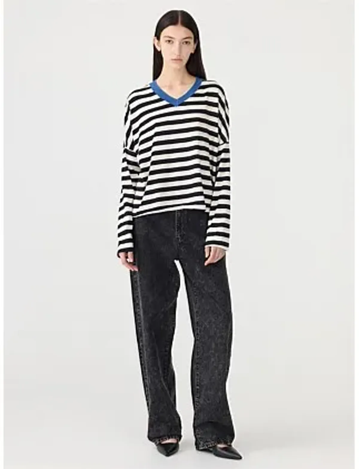 Bassike Stripe Boxy V Neck Long Sleeve T-Shirt in Black Size 10 - Image 1