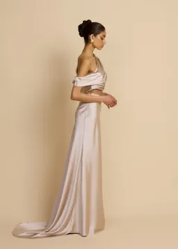 Arcina Ori Anaya Set Oyster Size XS/6 for rent on The Volte - image 6