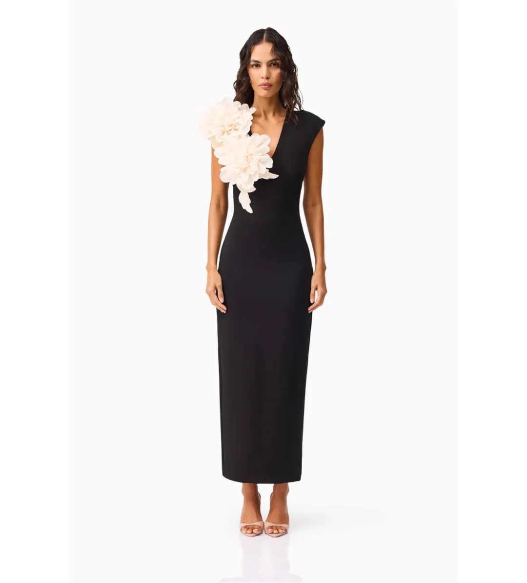 Elliatt Zahara V-Neck Gown in Black Size M/Au 10 for rent on The Volte - main image