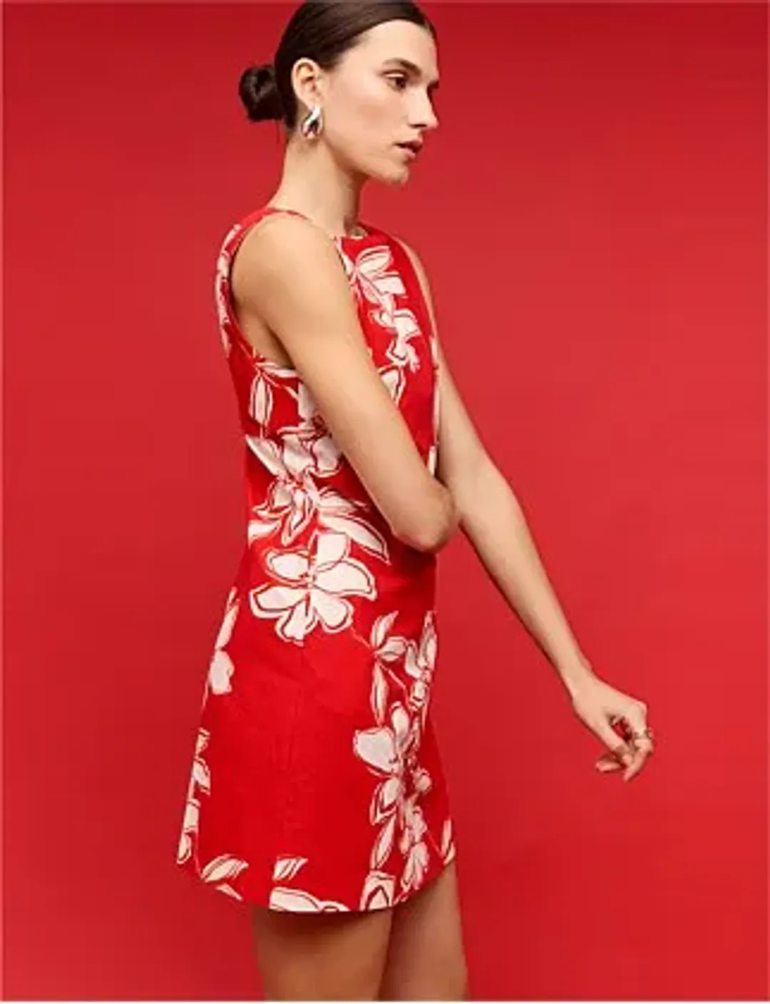 Staple The Label ELARA MINI DRESS Red Size 16 for rent on The Volte - main image