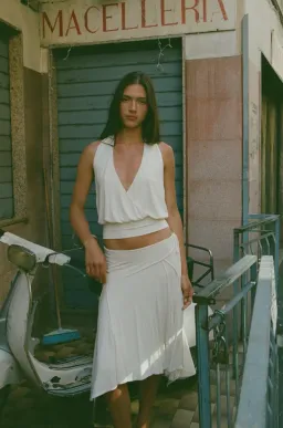 With Jean Sharni set for rent on The Volte - image 4