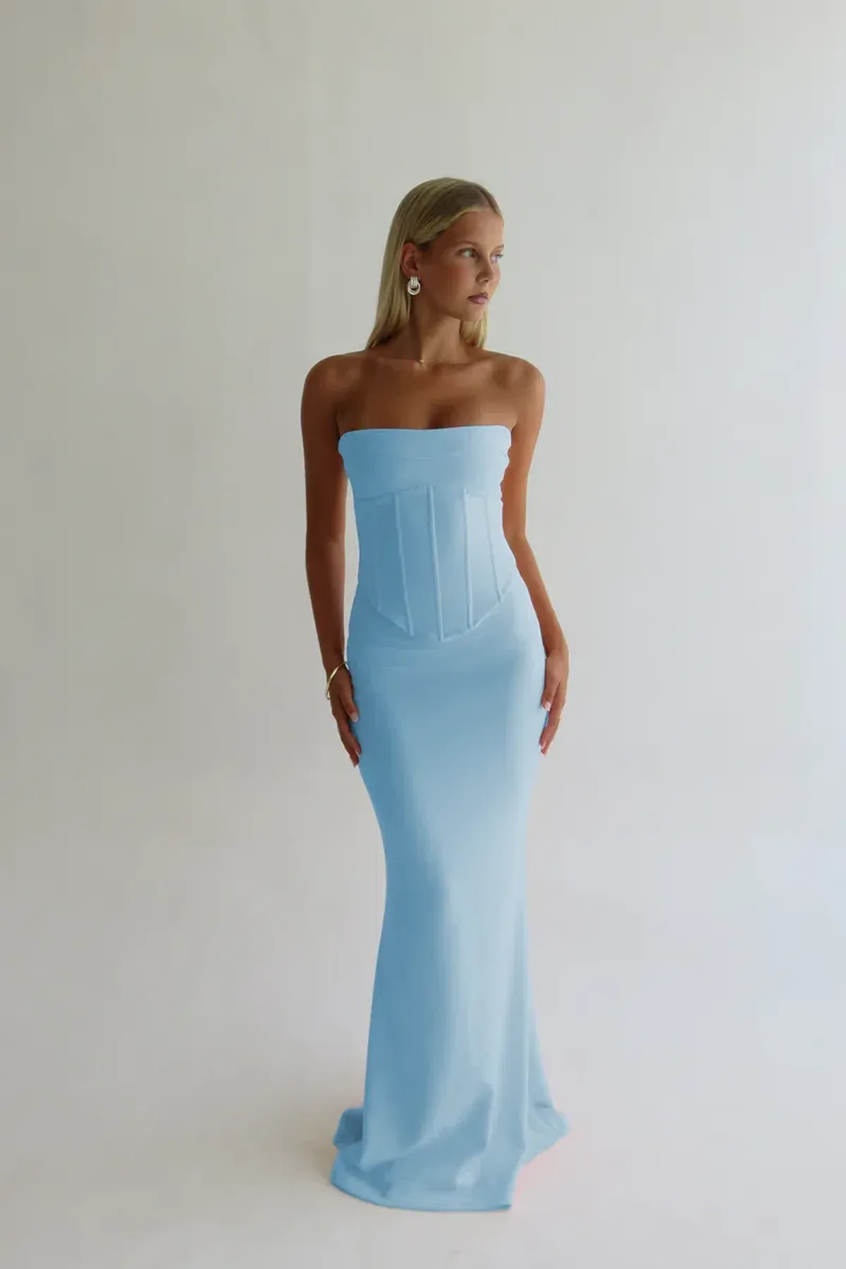 HNTR Louie gown - Image 2