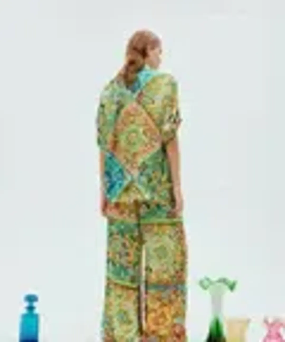 Dreamer Set for rent on The Volte - main image