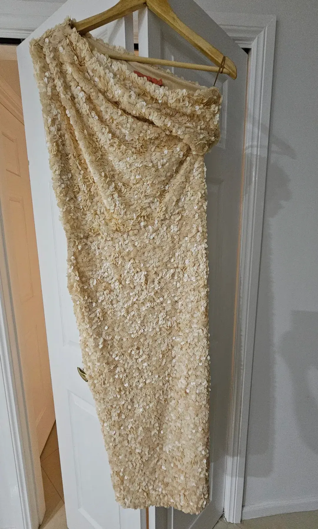 Manning Cartell for rent on The Volte - main image