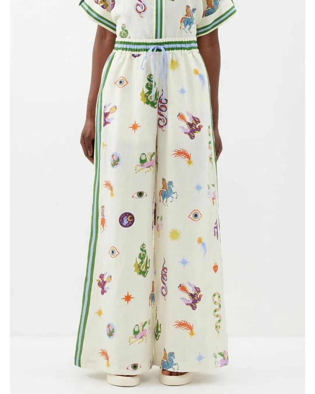 Aether Set for rent on The Volte - main image