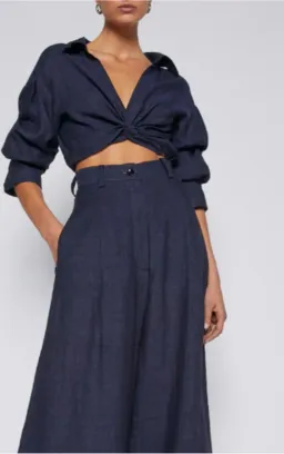 Italian linen navy set for rent on The Volte - image 2