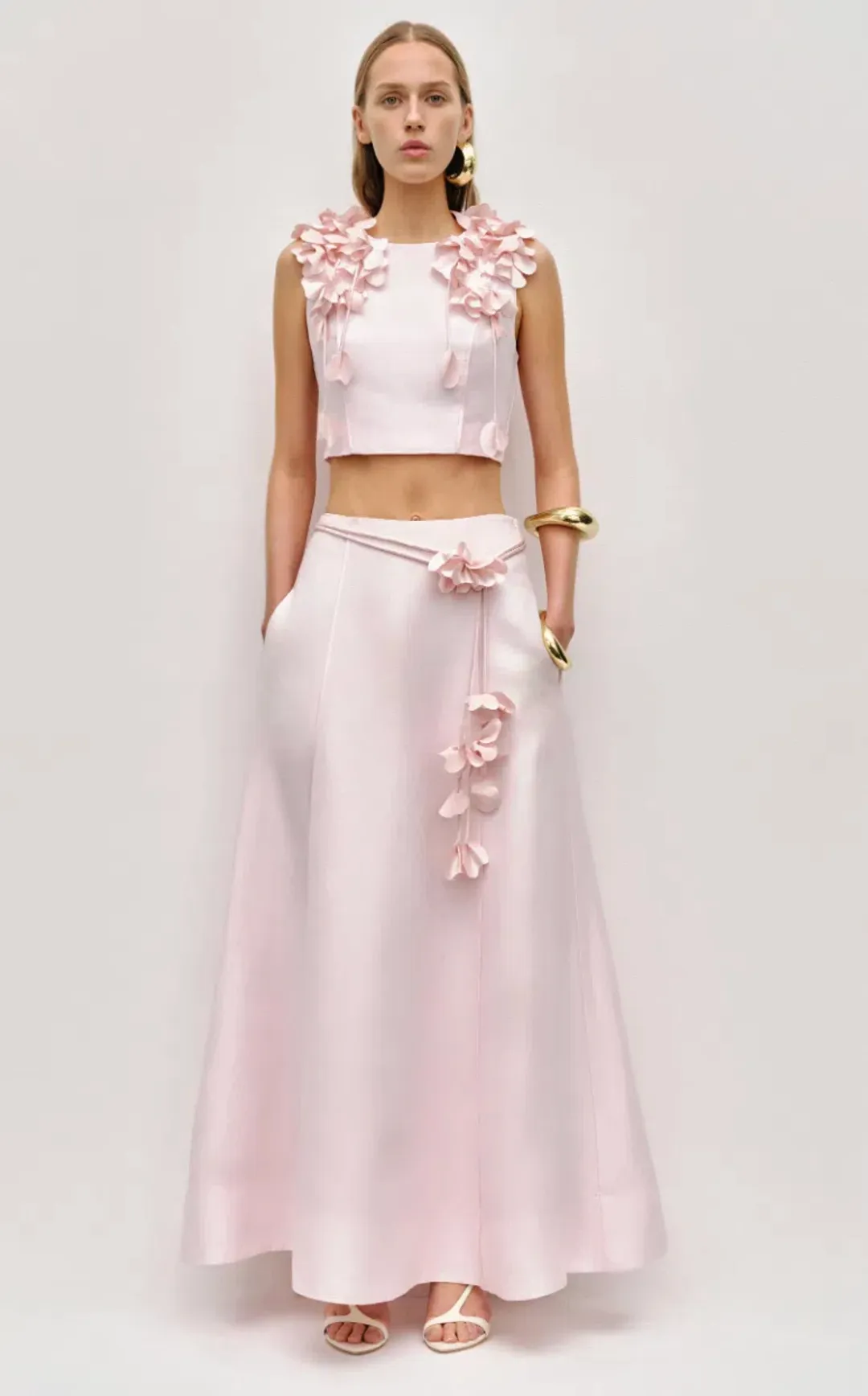 AJE CAMILLE FLOWER SET for rent on The Volte - main image