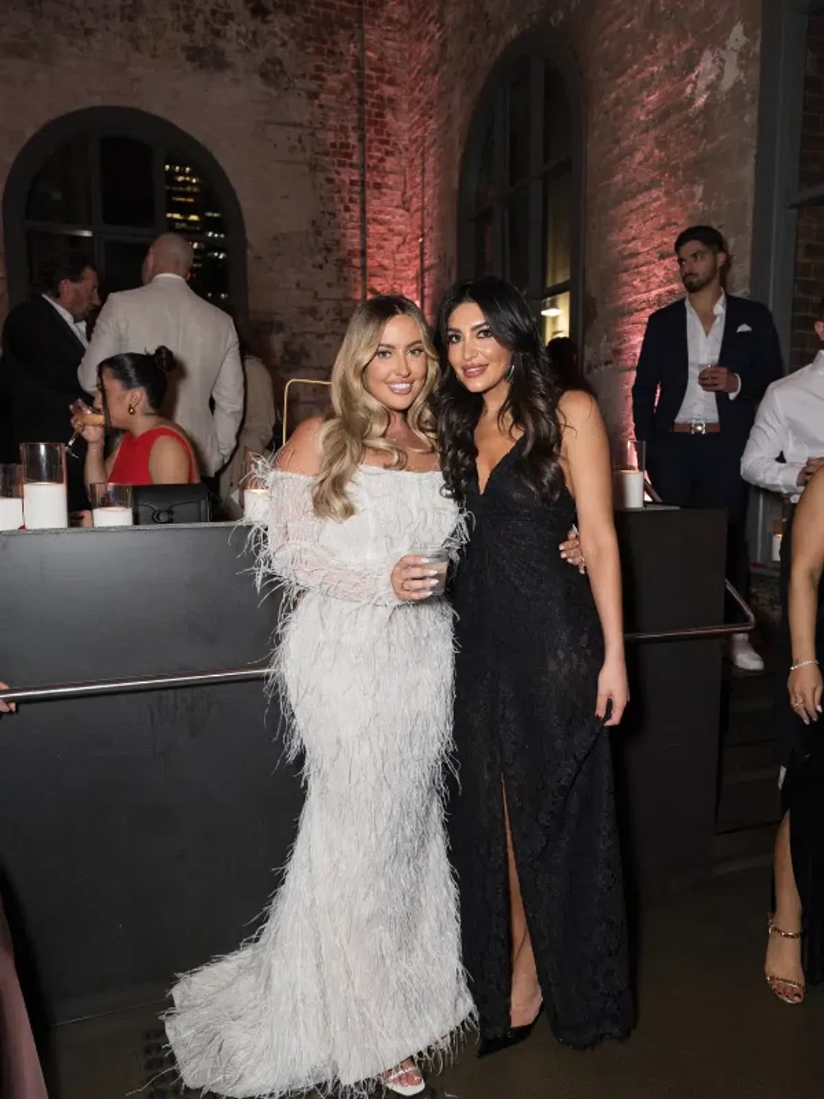 Feathered Corset Alin Le Kal wedding dress - Image 5