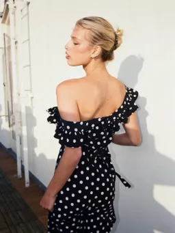 Realisation Par The Minnie size 10 Black for rent on The Volte - image 3