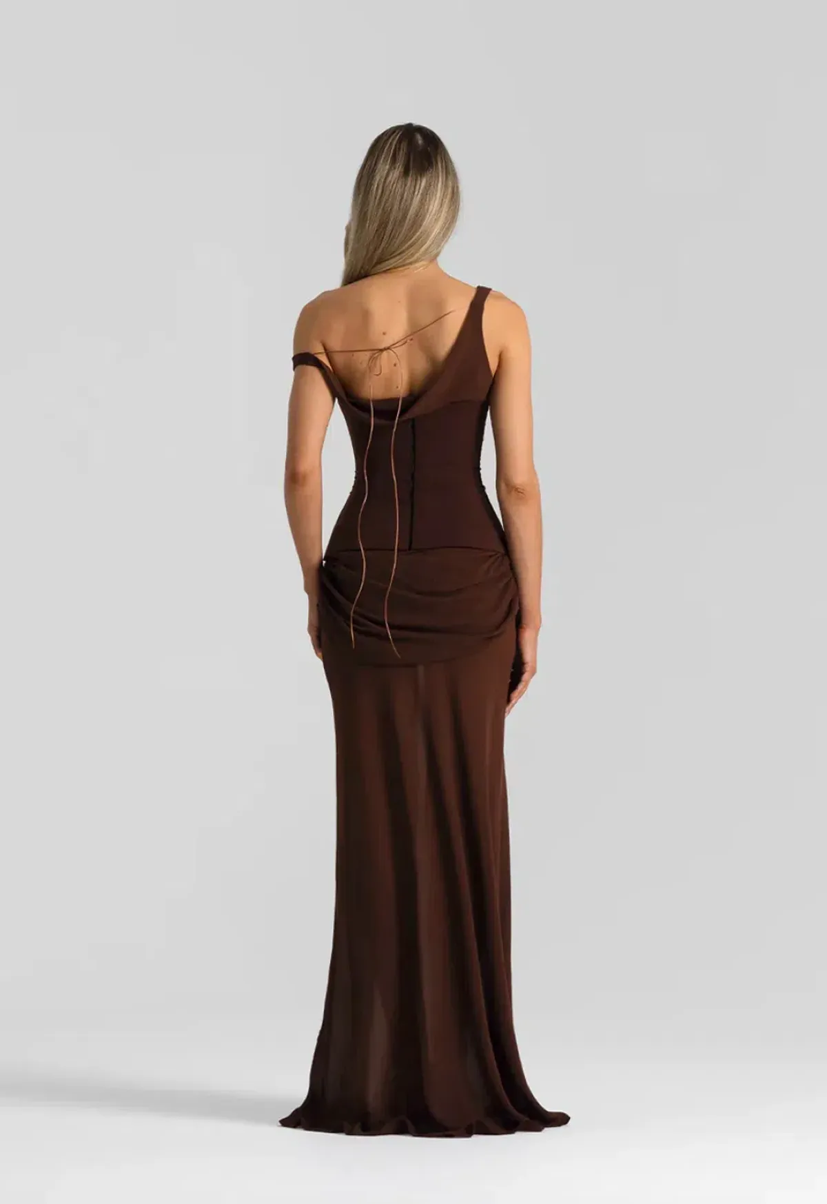 NATALIE ROLT CADENCE GOWN. Size 1 / AU 6-8 - Image 4