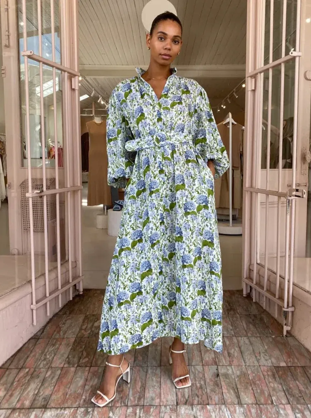 Palm Noosa Noddy Dress In Blue Blooms Size 8 for rent on The Volte - main image