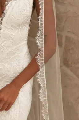 Grace Loves Lace Lumi Wedding Veil for rent on The Volte - image 2
