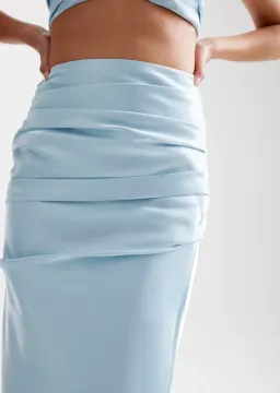 Lexi Ariana Set in Glacier Blue Size 8 for rent on The Volte - image 3