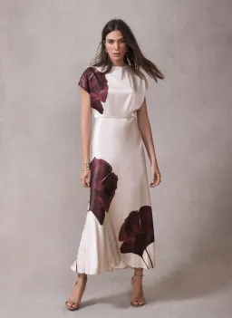 Mint Velvet Maroon Floral Size 16 for rent on The Volte - image 1