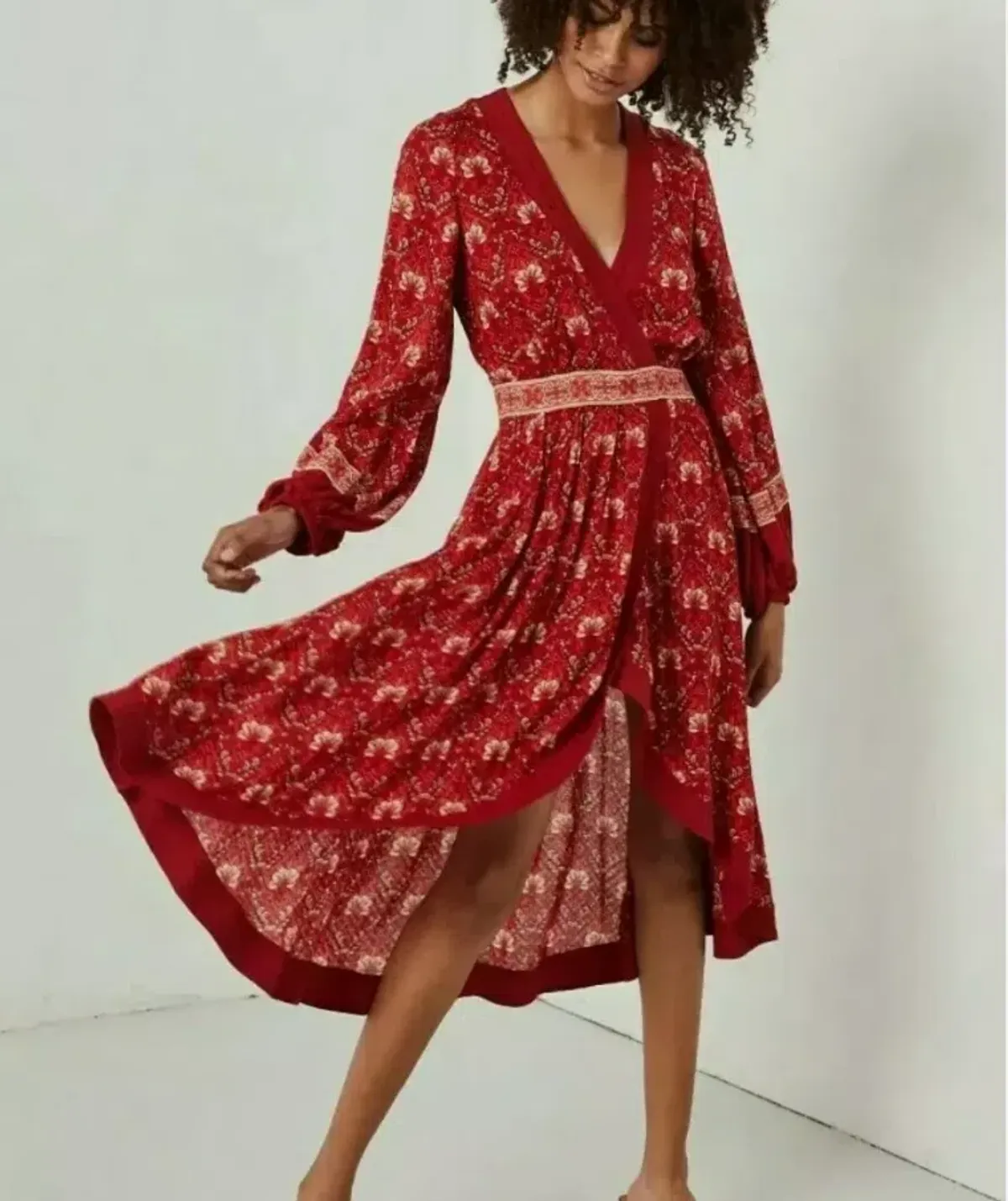 Spell Midi Jewel Soiree Dress Swing Red Floral Size Au 6 / XS - Image 1