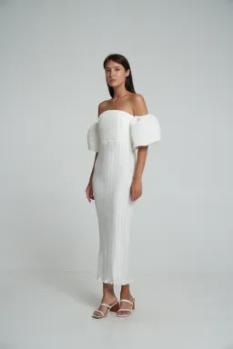 L’Idee Sirene gown Ivory Size 12 for rent on The Volte - image 1