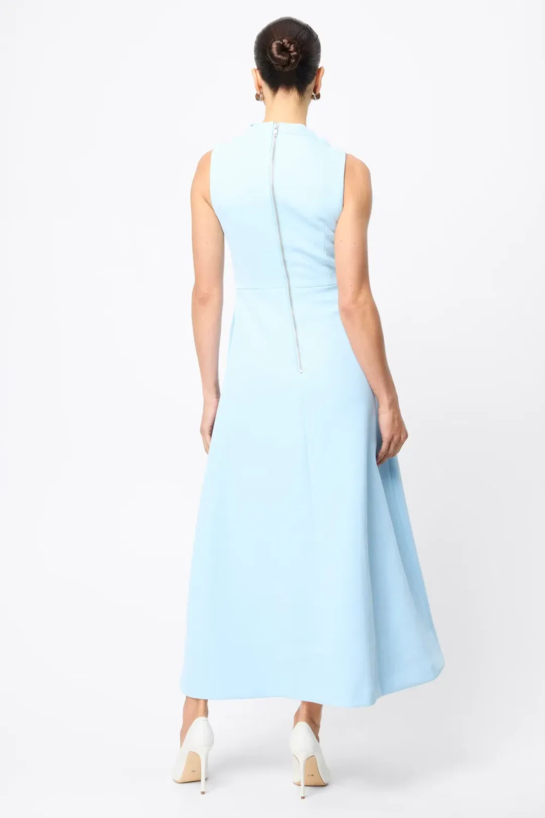 Mossman Cosmic for rent on The Volte - main image