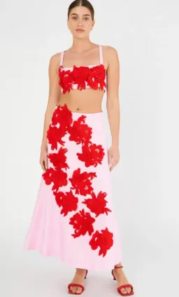 Oroton contrast 3D set for rent on The Volte - image 1