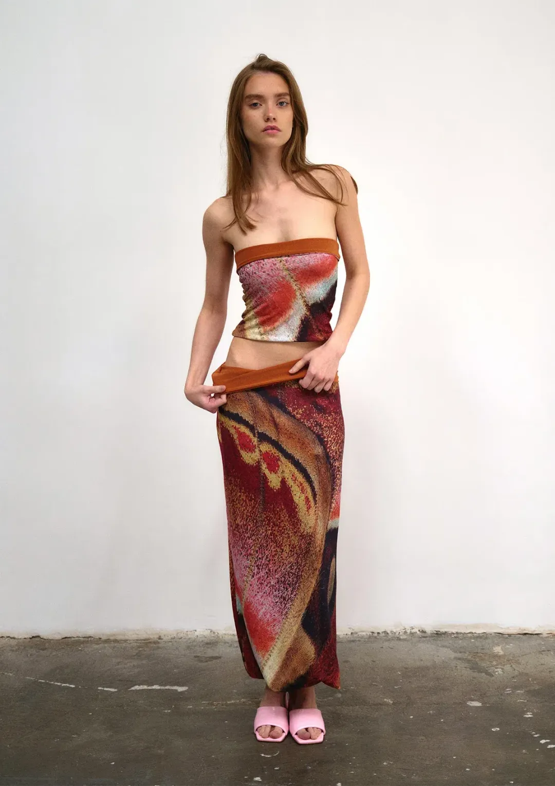 Feners - Tu x Mi Day Reversable Skirt - Size L for rent on The Volte - main image