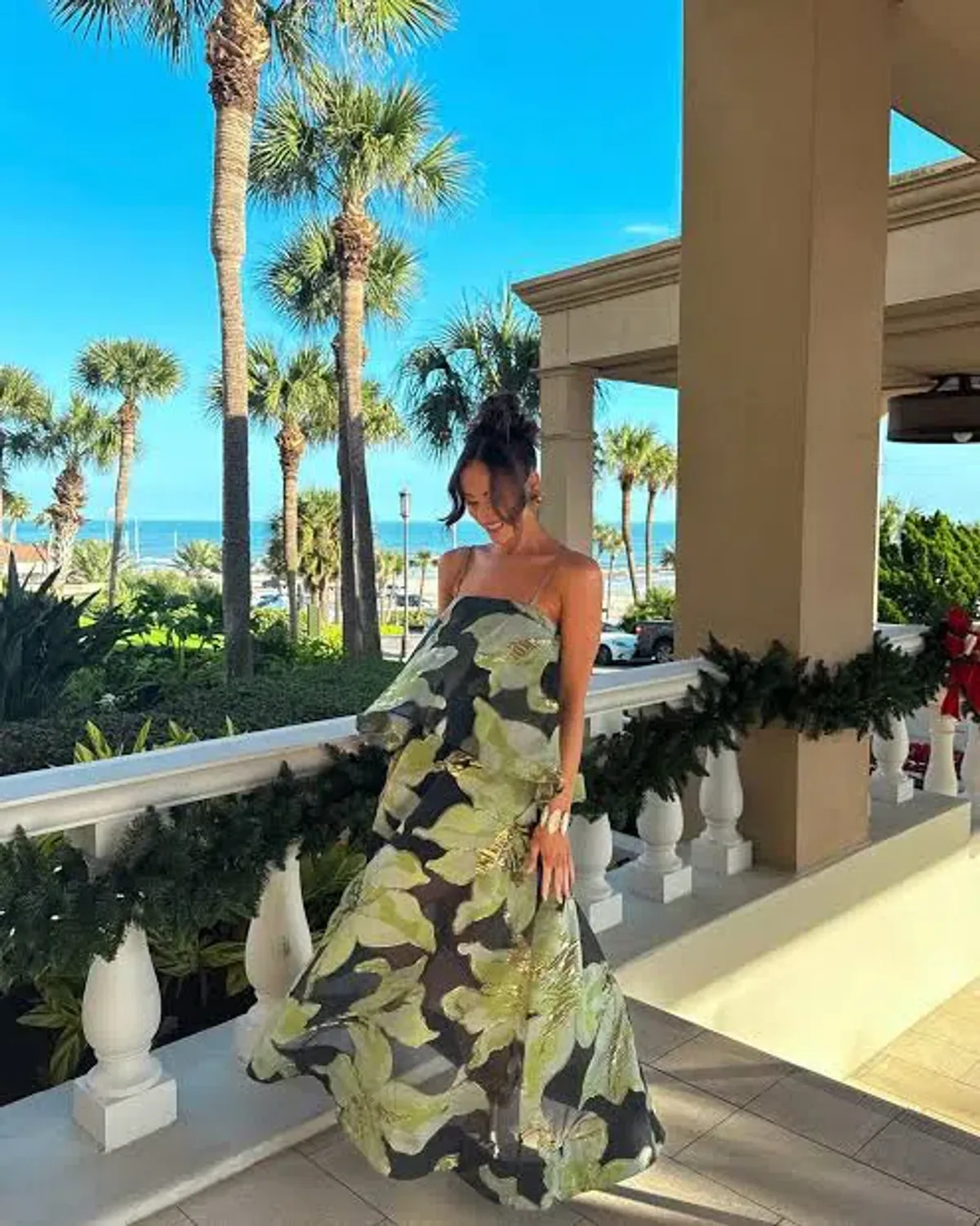 Elliatt Elysia Tiered Gown in Black/Green Floral / Size 14 - Image 1