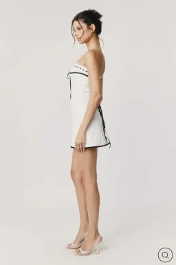 With Jean SABRIN DRESS | WHITE EMBROIDERY size S for rent on The Volte - image 3