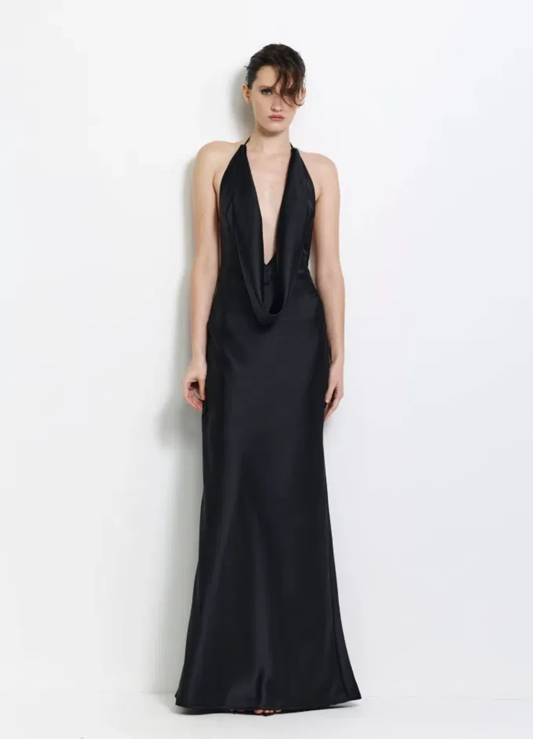 Effie Kats Astoria Gown - Black Size L for rent on The Volte - main image
