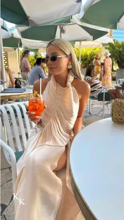 Koster Kulture Bobbies Set in Champagne Size Medium for rent on The Volte - image 2