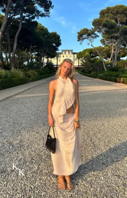 Koster Kulture Bobbies Set in Champagne Size Medium for rent on The Volte - image 1