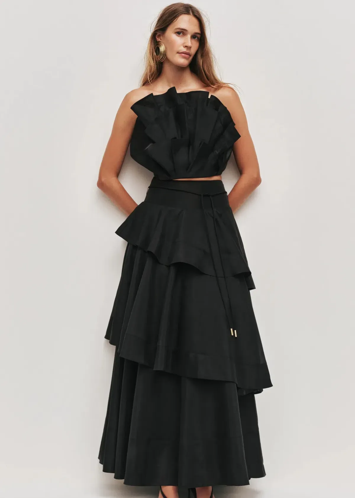 Aje Selestia set for rent on The Volte - main image