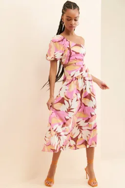MINKPINK Kali One Shoulder Midi Dress – Tropical Floral – Size S for rent on The Volte - image 2