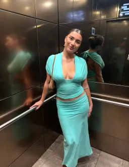 HANDMADE luna aqua set size xs./s for rent on The Volte - image 1