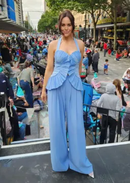 Soraya Set for rent on The Volte - image 1