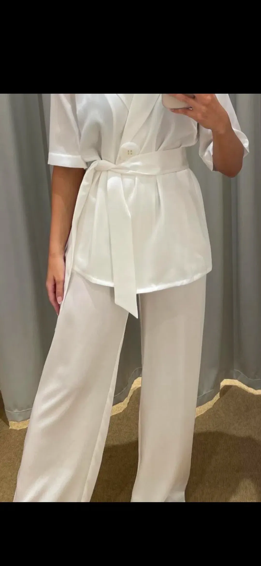 Viktoria and Woods Chorus Set for rent on The Volte - main image