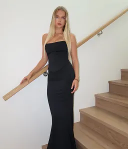 HNTR the label Louie Gown Noir Black Size AU 6 for rent on The Volte - image 1