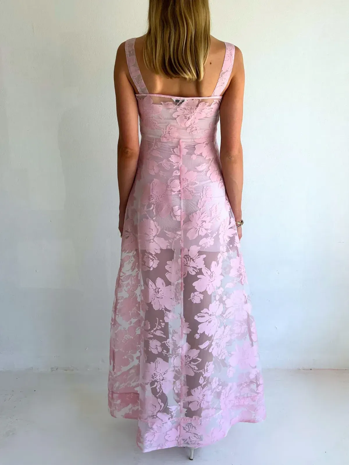 By Nicola Goldie Maxi in Marshmallow / Size 10 - Image 2